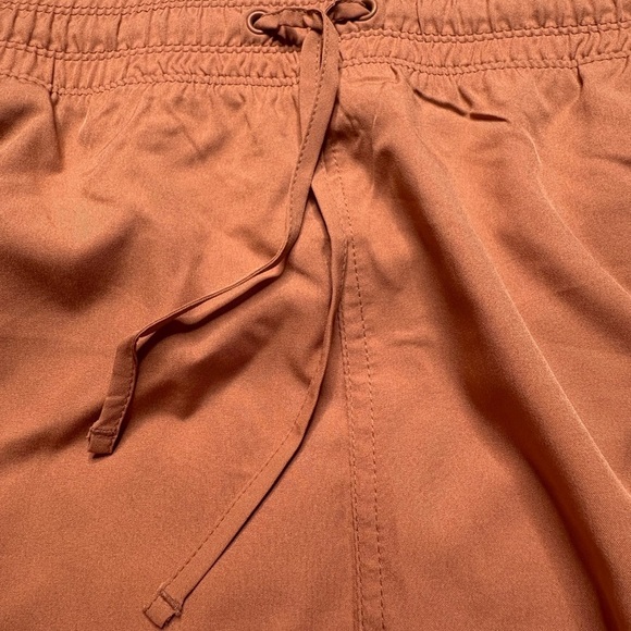 OLD NAVY ~ Plus 4X ~ Warm Hickory STRETCH TECH Cropped WIDE LEG Pants - Picture 13 of 13